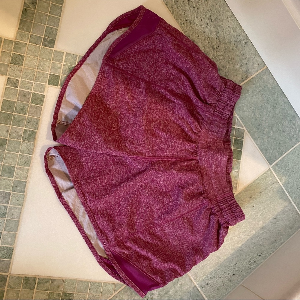 Lulu Hotty Hot Shorts Size 4, inseam 4